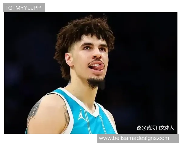 拉梅洛鲍尔创黄蜂队史新纪录单场至少30分10助攻成独一无二的存在